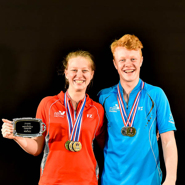Delphine Et Fabien Medailles Delphine Et Fabien Medailles USEE Badminton